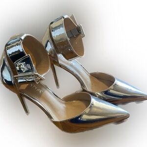 Liliana - Silver Patent Leather - Ankle Strap
Heels Sandals